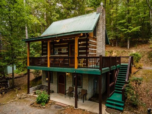 151 Pinewood Drive, Murphy, NC 28906