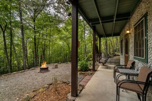 151 Pinewood Drive, Murphy, NC 28906