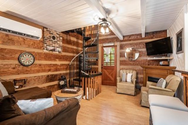 151 Pinewood Drive, Murphy, NC 28906