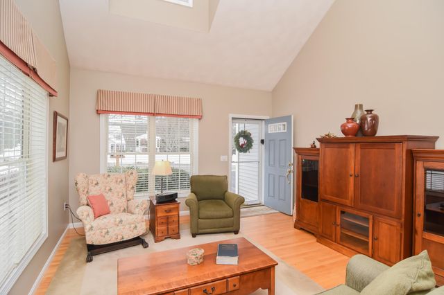 46 Hadleigh Road, Windham, NH 03087