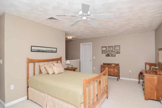 46 Hadleigh Road, Windham, NH 03087