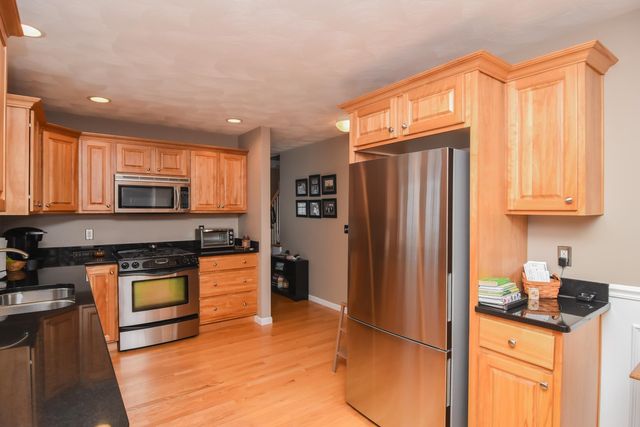 46 Hadleigh Road, Windham, NH 03087