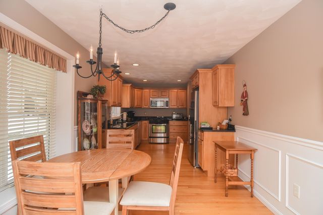 46 Hadleigh Road, Windham, NH 03087