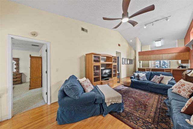 8601 TWIN FARMS PL, Tampa, FL 33635