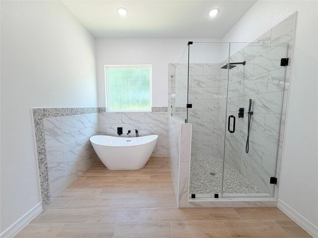 1611 Road 6604, Dayton, TX 77535