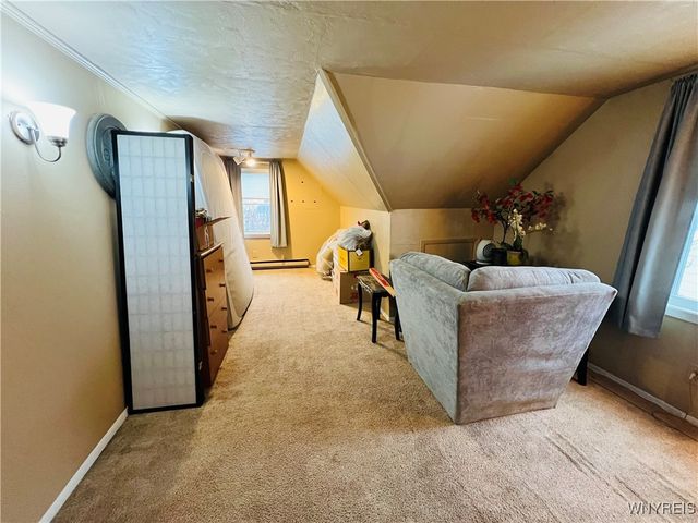 249 North Meadowbrook Parkway, Cheektowaga, NY 14206