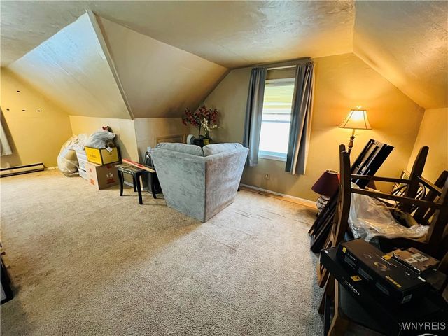 249 North Meadowbrook Parkway, Cheektowaga, NY 14206