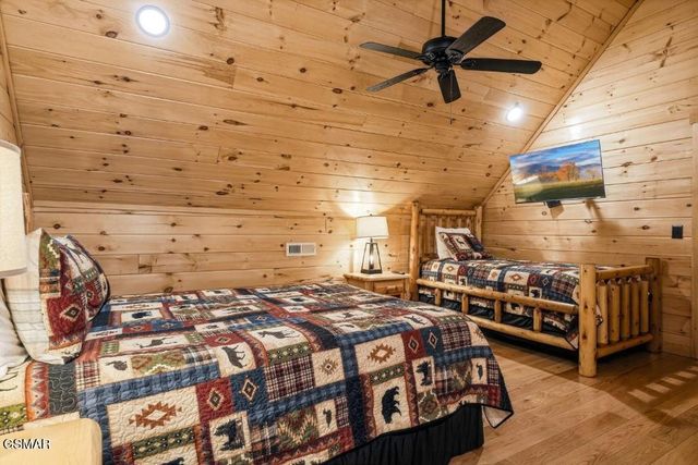 124 White Oak Resort Way, Gatlinburg, TN 37738
