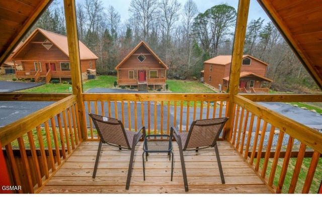 124 White Oak Resort Way, Gatlinburg, TN 37738