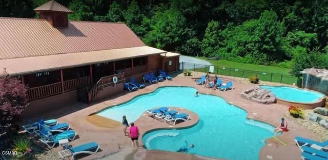 124 White Oak Resort Way, Gatlinburg, TN 37738