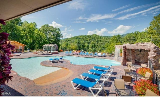 124 White Oak Resort Way, Gatlinburg, TN 37738