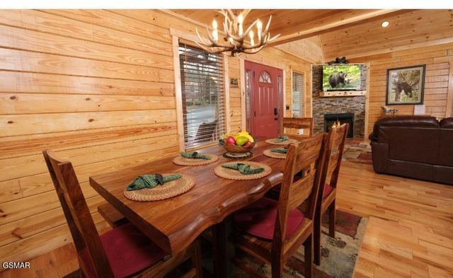 124 White Oak Resort Way, Gatlinburg, TN 37738
