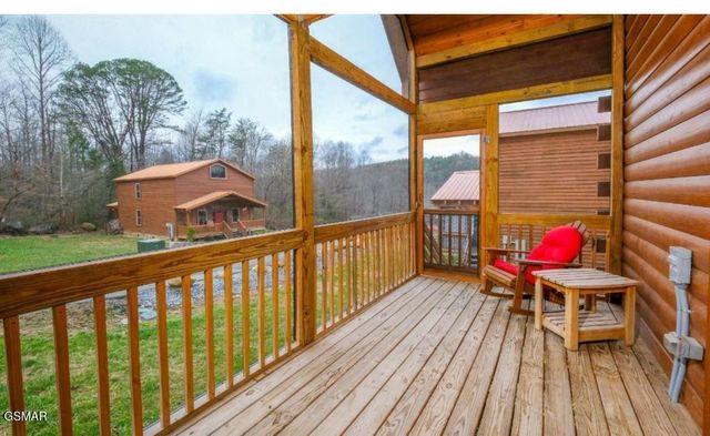 124 White Oak Resort Way, Gatlinburg, TN 37738