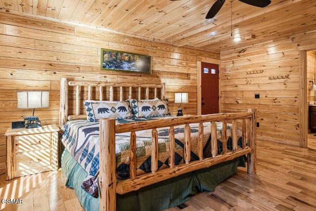 124 White Oak Resort Way, Gatlinburg, TN 37738