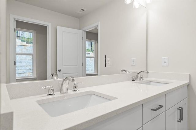 706 Smokey Quartz Way, Kennesaw, GA 30144