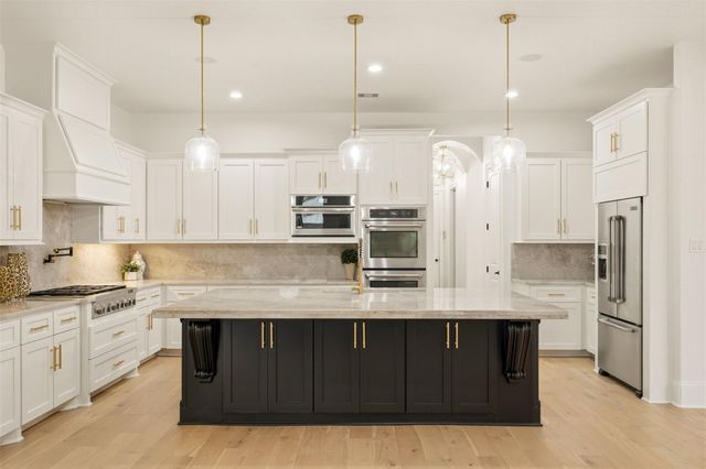 19 Sanctuary Trail, Missouri City, TX 77459