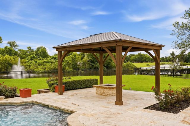 19 Sanctuary Trail, Missouri City, TX 77459