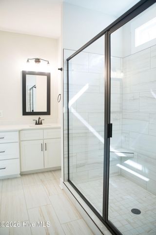 504 Pointe Drive, La Grange, NC 28551