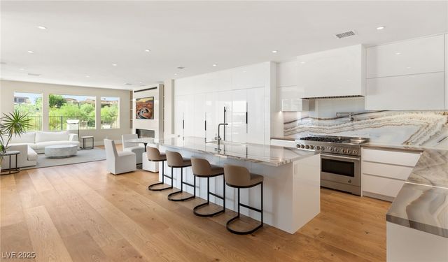 11453 Glowing Sunset Lane, Las Vegas, NV 89135