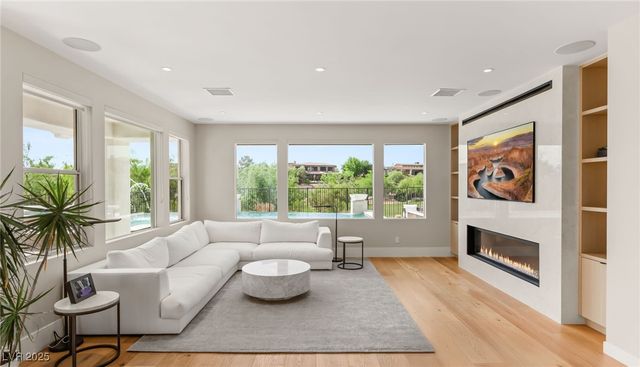 11453 Glowing Sunset Lane, Las Vegas, NV 89135