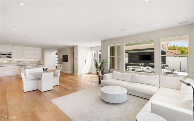 11453 Glowing Sunset Lane, Las Vegas, NV 89135