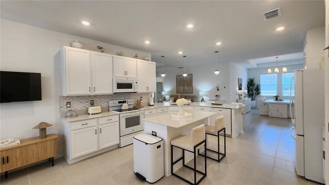 2095 RIDER RAIN LANE, Apopka, FL 32703