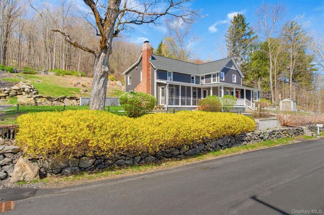 11 Crafts Road, Carmel, NY 10512