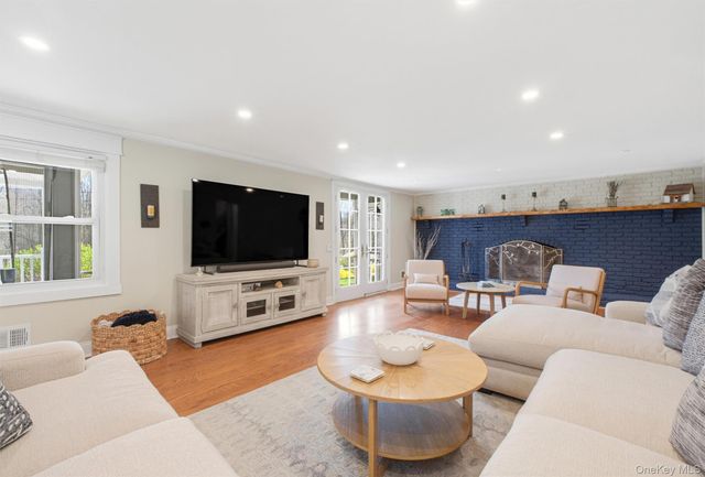 11 Crafts Road, Carmel, NY 10512