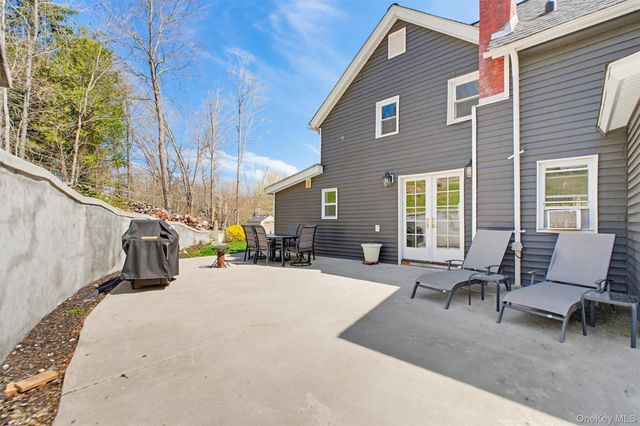 11 Crafts Road, Carmel, NY 10512