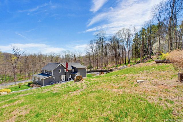 11 Crafts Road, Carmel, NY 10512