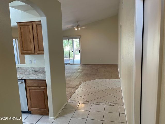 2311 E KELTON Lane, Phoenix, AZ 85022