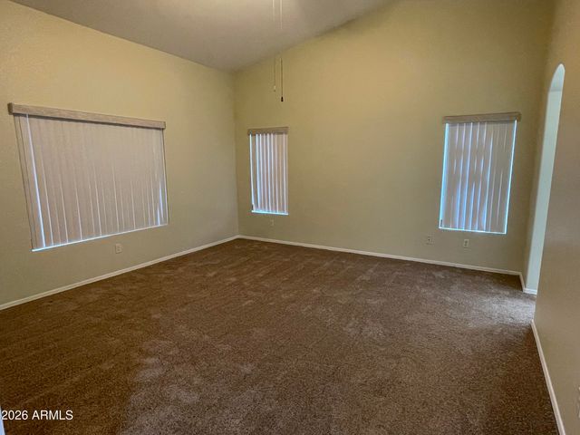 2311 E KELTON Lane, Phoenix, AZ 85022