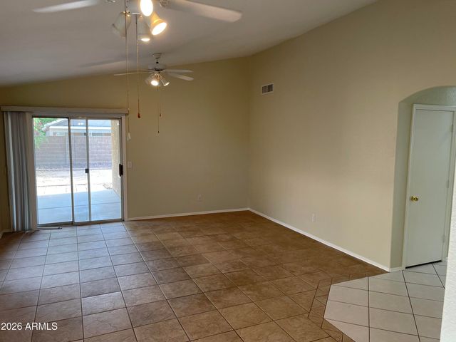 2311 E KELTON Lane, Phoenix, AZ 85022