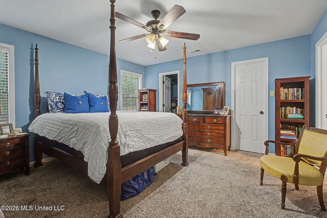 2601 Birch Island Drive, Nesbit, MS 38651