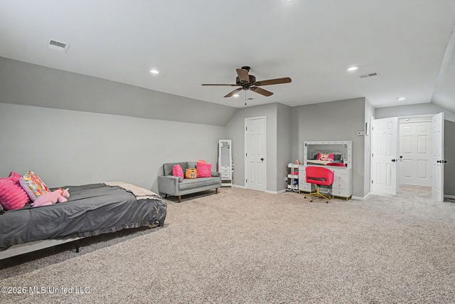 2601 Birch Island Drive, Nesbit, MS 38651