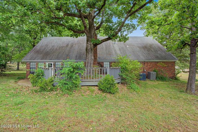 2601 Birch Island Drive, Nesbit, MS 38651