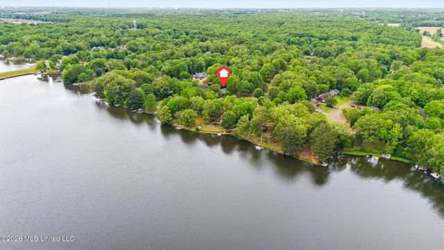 2601 Birch Island Drive, Nesbit, MS 38651
