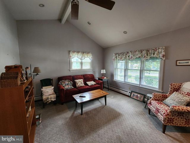341 N BROAD ST, Lititz, PA 17543