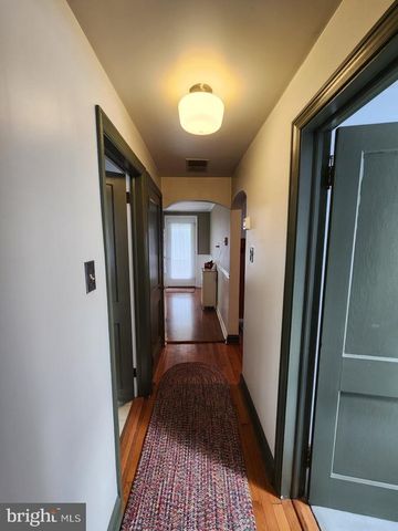341 N BROAD ST, Lititz, PA 17543
