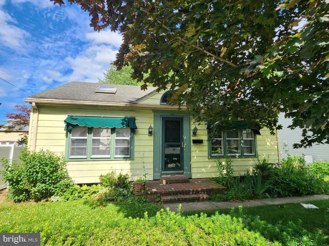 341 N BROAD ST, Lititz, PA 17543