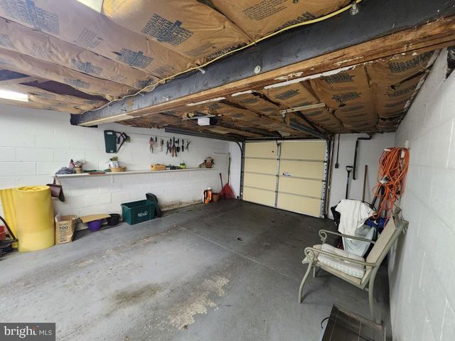 341 N BROAD ST, Lititz, PA 17543