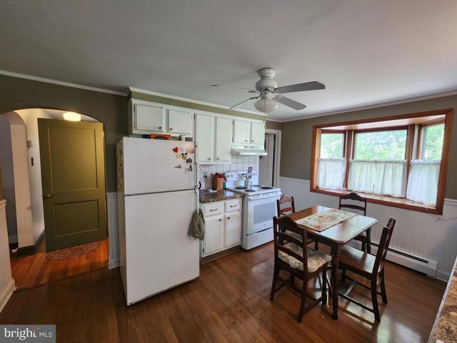 341 N BROAD ST, Lititz, PA 17543