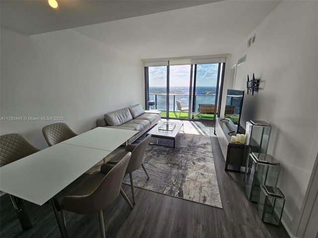 121 NE 34 ST 2511, Miami, FL 33137