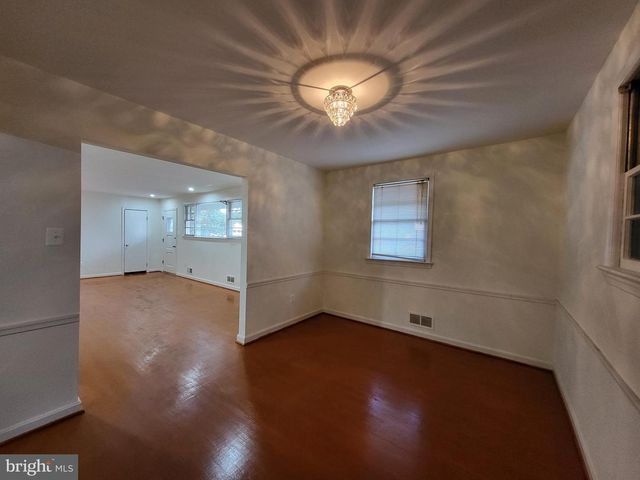 5900 ARBROATH DR, Clinton, MD 20735