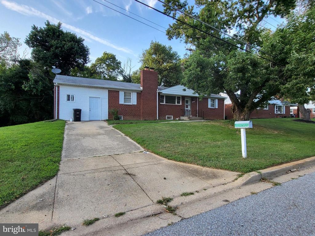 5900 ARBROATH DR, Clinton, MD 20735