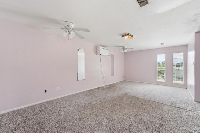 1502 20th Avenue N, Texas City, TX 77590