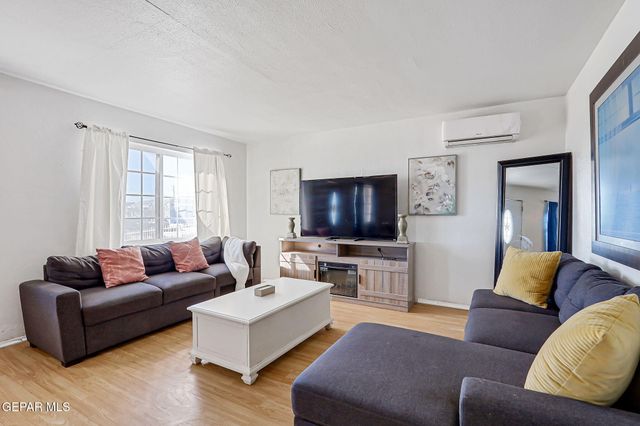 3021 MONROE Avenue, El Paso, TX 79930