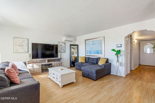 3021 MONROE Avenue, El Paso, TX 79930