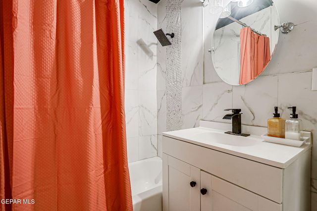 3021 MONROE Avenue, El Paso, TX 79930