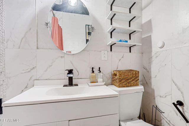 3021 MONROE Avenue, El Paso, TX 79930